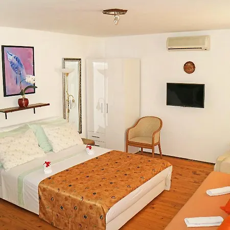 Hotel Ratko - One Bedroom Murine